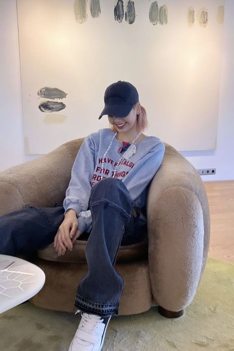 #blackpink #lisa #lalisa Lisa Tomboy, Tomboy Aesthetic, Boyish Outfits, U Go Girl, Boyish Style, Models To Draw, Kristen Stewart Style, Lisa Bp, Lisa Manoban