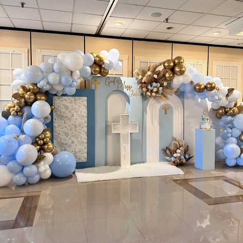 #baptisdecor #baptism #blessed #selena #balloondecor #balloondecoration #balloondecorator #balloonartist #birthdaydecoration #babyshowerdecorations #bridalshowerdecoration #partydecorations #eventdecor #eventplanner #statenisland #newyork #brooklyn #newjersey #blueballoons #christeningdecorations #firstbirthdaydecor Blue Baptism Decorations, Bautizo Ideas Boy Decoration, Baptism Decorations Boy, Bautizo Ideas, Christening Decorations, Christian Birthday, Baptism Decorations, 1st Birthday Decorations, Boy Decor