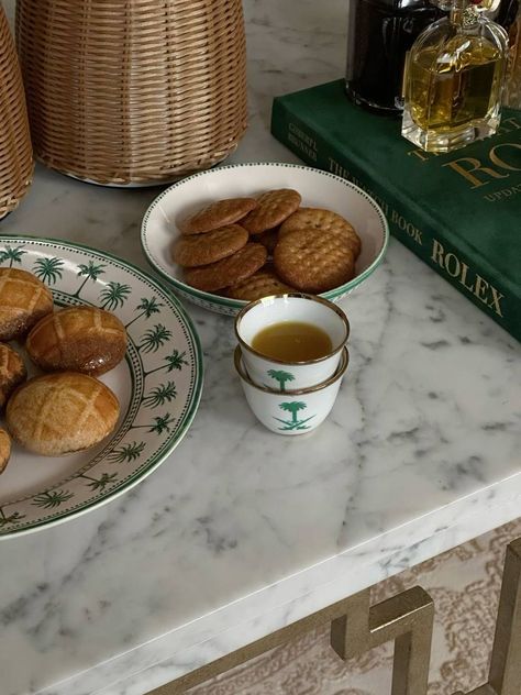 Arab Coffee Aesthetic, Saudi Coffee, Pottery Barn Inspired Living Room, Painted Coffee Cup, Arabic Desserts, European Summer Aesthetic, Cute Love Photos, Arabic Coffee, Arabic Sweets