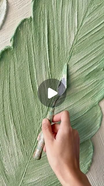 Textured Leaf Painting, Textured Art Leaves, How To Paint Leaves Acrylic, Leaves Painting Acrylic Leaf Art, Knife Painting Acrylic, 2024 Green, Palette Painting, Palm Leaf Art, Candle Crafts