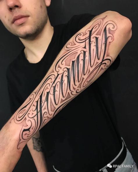 Wrist Lettering Tattoo, Leterings Tattoo, Ambition Tattoo, Arm Tattoos Lettering, Fonts For Logos, Top Free Fonts, Tattoo Lettering Design, Tattoo Lettering Styles, Chicano Style Tattoo