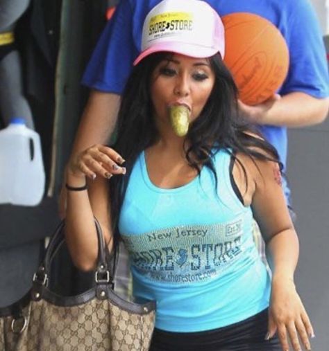 Jersey Shore Aesthetic, Shore Aesthetic, Photos Of Celebrities, Jersey Shore, Pickles, A Woman, Celebrities