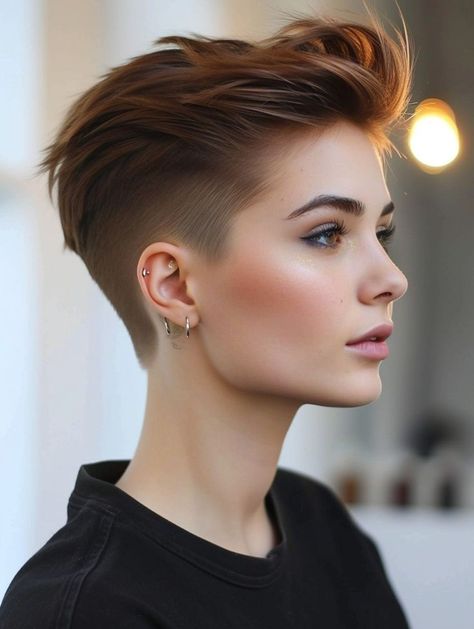 Tomboy Haircut, Pixie Haircut Styles, Short Choppy Haircuts, Choppy Haircuts, Fireplace Designs, Tapered Haircut, Haircut Styles, Trendy Short Haircuts, Haircuts For Long Hair