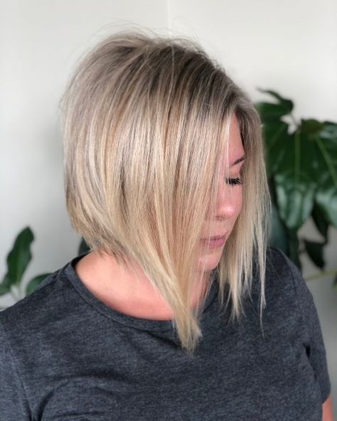 19 Hottest Asymmetrical Bob Haircuts for 2020 For Women Long Angled Bob Hairstyles, Classic Bob Hairstyle, Asymmetrical Bob Short, Latest Bob Hairstyles, Long Angled Bob, Inverted Long Bob, Asymmetrical Bob Haircuts, Angled Bob Hairstyles, Stacked Bob Hairstyles