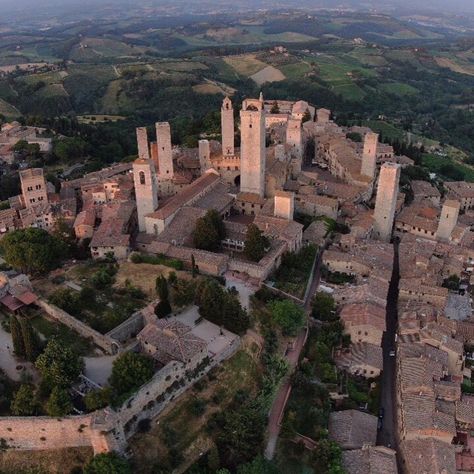 Gimignano Italy, San Gimignano Italy, Toscana Italia, Italy Aesthetic, Voyage Europe, Medieval Town, Tuscany Italy, Siena, World Heritage Sites