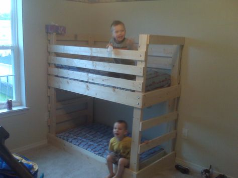 Diy Crib Mattress, Modern Bunk Beds For Girls Room, Bunk Bed Crib, Pipe Bed, Bunk Bed Safety, Toddler Bunk Beds, Bunk Bed Plans, Diy Bunk Bed, Diy Crib