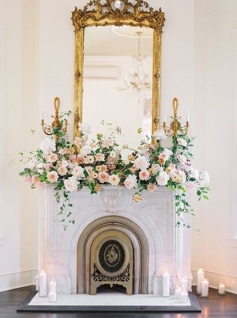 Mantel Floral Arrangements, Mantel Flowers, Wedding Mantle, Wedding Fireplace, Wildflower Wedding Theme, English Country Weddings, Flower Arrangement Designs, Fireplace Garden, Floral Wedding Decorations