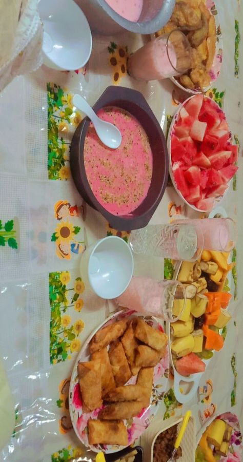 Ramadan iftar Iftar Photo, Iftar Snap, Rainbow Cheesecake Recipe, Ramzan Food, Bhuna Gosht Recipe, Bhuna Gosht, Rainbow Cheesecake, Ramadan Recipes Iftar, Friend Dates