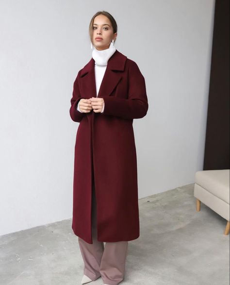 Burgundy Peacoat Outfit, Maroon Coat Outfit, Burgundy Coat Outfit, Outer Outfit, Peacoat Outfit, Wardrobe Color Guide, Maroon Coat, Hijab Fits, Burgundy Coat