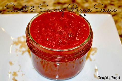 Sweet Pizza Sauce Recipe, Sweet Pizza Sauce, Sweet Pizza, Italian Pizza Recipe, Pizza Sauce Recipe, Pizza Sauce Homemade, Great Pizza, Pizza Recipes Homemade, Low Carbs