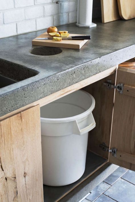 Concrete Countertop Ideas, Hacienda Kitchen, Outdoor Kitchen Design Modern, Replacing Kitchen Countertops, Outdoor Kitchen Countertops, Outdoor Kitchen Appliances, Kabinet Dapur, Concrete Countertops Kitchen, Outdoor Kitchen Design Layout