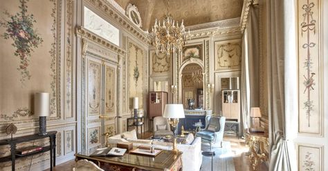 Hot Chocolate at the Hotel de Crillon: A Parisian Retrospective and A Recipe – In the Vintage Kitchen: Where History Comes To Eat 18th Century Interior, Hotel De Crillon, Parisian Hotel, The Ritz Paris, Hotels In Paris, Honeymoon Hotels, Hotel Interior Design, Modern Hotel, French Interior