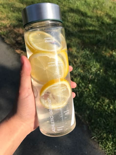 Hydration Aesthetic, Healthy Drink Ideas, Monthly Vision Board, Back To School Snacks, Water Board, Fruit Infused Water Recipes, Drink Your Water, Water Girl, Easy Healthy Smoothies