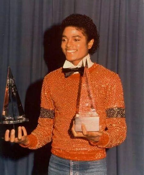 Embedded image permalink Young Michael Jackson, Hee Man, Photos Of Michael Jackson, Michael Jackson Smile, Joseph Jackson, King Of Pop, Album Of The Year, Jackson Family, Jackson 5