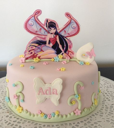 Winx Club birthday cake Winx Club Birthday, Winx Flora, 20 Birthday Cake, Club Birthday, Train Cake, Backyard Birthday, Childrens Birthday Cakes, New Cake, Birthday Planning