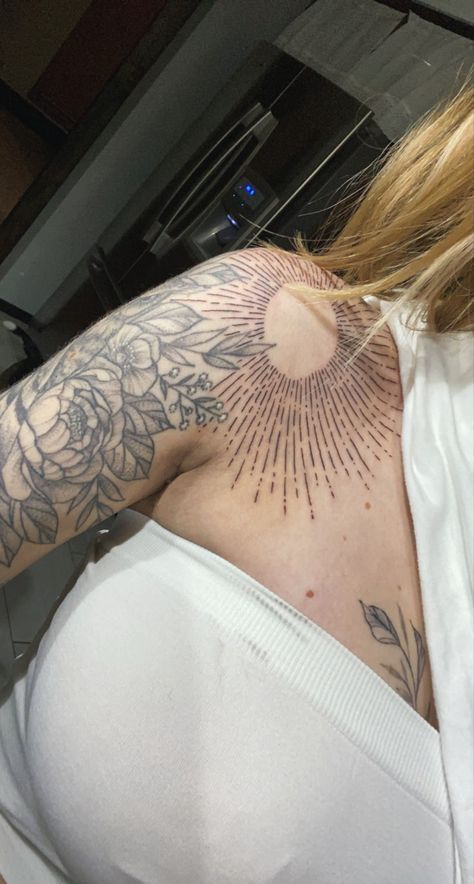 Sun Tattoo, Florals, Shoulder Sun Tattoo Ideas For Women Shoulder, Sun And Floral Tattoo, Sunburst Tattoo Shoulder, Sun Tattoo Shoulder For Women, Sunshine Shoulder Tattoo, Sun Sternum Tattoo Women, Cute Shoulder Tattoos For Women, Shaded Sun Tattoo, Large Sun Tattoo