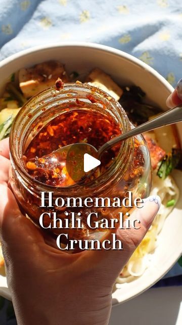 Garlic Chili Crisp Recipe, Chili Crunch Oil Uses, Chili Crunch Recipe, Garlic Chili Crisp, Chili Crunch, Crunch Recipe, Aleppo Pepper, Homemade Chili, Chili Oil