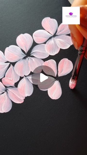 Painting Daisies Easy, Simple Painted Flowers Acrylics, Easy Flower Painting Tutorials, Painting Flowers On Wood, Easy Flower Paintings For Beginners, Simple Flower Painting Ideas, Easy Flowers To Paint, Acrylic Flower Painting Tutorial, Painting Flowers Easy