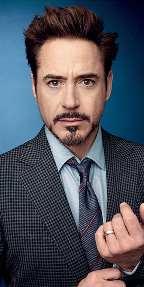 Robert Downey Jr Portrait, Rdj Portrait, Tony Stark Portrait, Shakespeare Poster, Bulb Photography, Shark Clothes, Iron Man Face, Iron Man Cartoon, Toni Stark