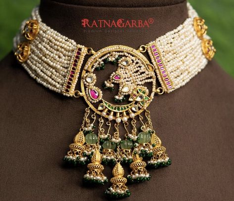 Rajwada Jewellery, Rajwadi Jewellery, Jadau Necklace, Vintage Indian Jewelry, Rajputi Jewellery, Bridal Jewellery Inspiration, Antique Necklaces Design, Choker Necklace Designs, Indian Bridal Jewelry Sets