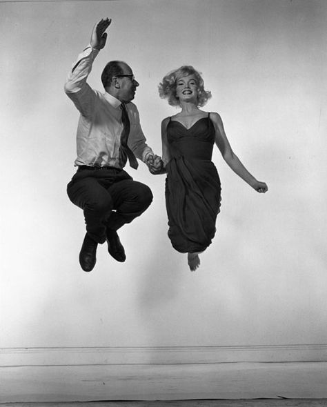 A really sweet shot of Marilyn with photographer Philippe Halsman taken in 1954 during their session for "Life" magazine. Halsman Philippe, Don Murray, Philippe Halsman, Milton Greene, Photo Star, Anthony Perkins, Norma Jean, Norma Jeane, Magnum Photos