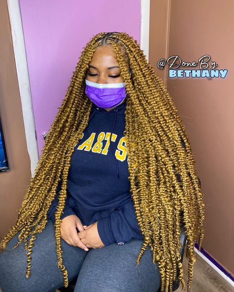 Passion Braids Hairstyles, Passion Braids, Expression Braiding Hair, Braids To Try, Colorful Braids, French Braid Pigtails, Latest Braided Hairstyles, Weave Hairstyles Braided, Cute Box Braids