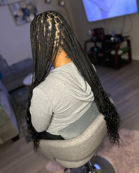 Knotless Braids w/ Human Hair Ends Hair used for the ends ⤵️ 18” Deep Wave Bulk Hair from @ygwigs 📆 Appointments are available. Use the link in the bio for all booking & availability 📍Jacksonville, FL Make sure you follow @thenieceyjexperience for more content. . . . . . #thenieceyjexperience #jacksonvilleflorida #jaxbraids #ygwigs #bulkhair #humanhair #knotlessbraids #goddessknotlessbraids #knotless #knotlessboxbraids #jaxhairstylist #duvalbraids #904hairstylist #floridabraider Knotless Braids, Flo Rida, Jacksonville Florida, Deep Wave, Jacksonville Fl, Box Braids, Human Hair, Braids, Bra