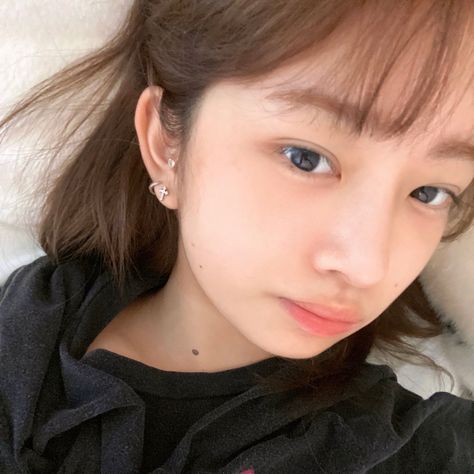 naoi rei ive selca icon pfp #kpop Slay Girl, Ive Rei, Rei Ive, The Boy Next Door, Hearts Girl, Kpop Couples, Love Dive, December 1st, December 1