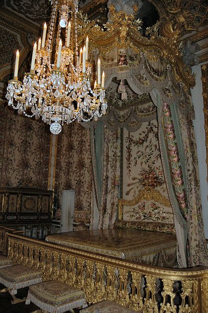 Versailles Palace Royal Bedroom...I was here...still can't believe it sometimes!!! Versailles Bedroom, Royal Academia, Bedroom Mediterranean, Royal Core Aesthetic, Royalty Core, Royal Bedroom, Royal Core, Aesthetic Interior, Chateau Versailles