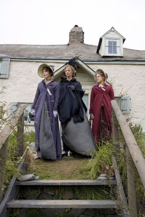 Sense & Sensibility Elinor Dashwood, Marianne Dashwood, Charity Wakefield, Hattie Morahan, Tracy Chevalier, Sense Sensibility, Janet Mcteer, Regency Dresses, Jane Austen Movies