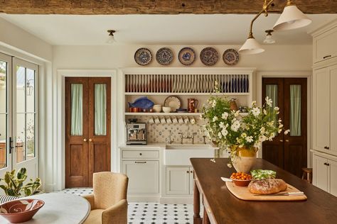 Meet Basic Projects: AD’s New American Voices 2024 | Architectural Digest Modern Renovation, Downtown Charleston, Classic Kitchen, Kitchen Farmhouse, Home Tours, Cottage Kitchen, Charleston South Carolina, Home Tour, Traditional House