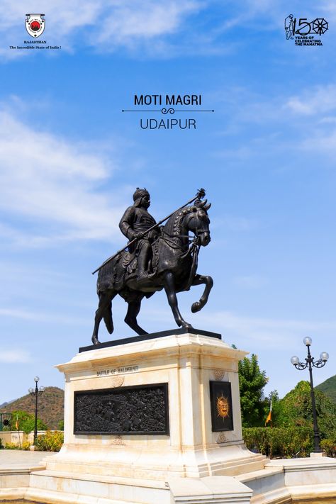 The Maharana Pratap Memorial in Udaipur was built to honour the valour and courage of the erstwhile ruler of Mewar. Located on top of the Moti Magri Hill, it features a life-size bronze statue of the king riding his favourite horse, Chetak and can be seen from afar. 📸: TK Kurikawa Maharana Pratap Statue, महाराणा प्रताप, Maharana Pratap, Shivaji Maharaj Hd Wallpaper, Warriors Wallpaper, Shivaji Maharaj, Heart Iphone Wallpaper, States Of India, Antique Bridal Jewelry