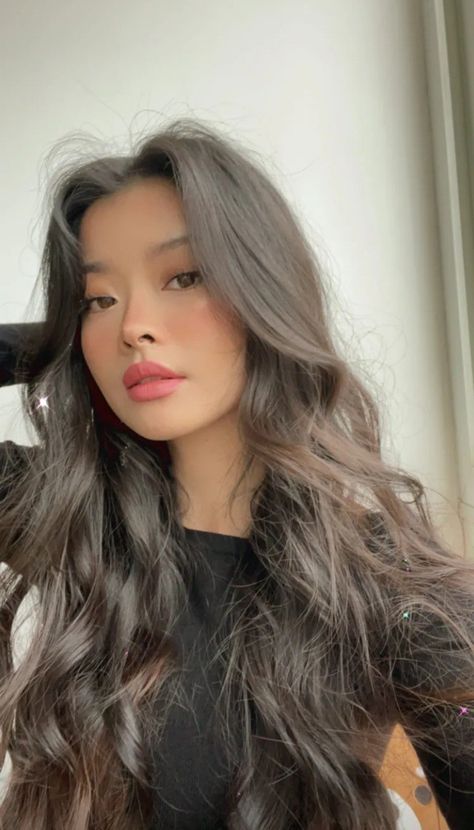 Glossier Models, Caroline Hu, Couple Pics For Dp, Girl Crushes, French Girl, New Hair, Hair Inspo, Selfies, Asian Beauty