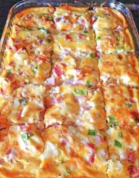 Farmers Casserole, Delicious Breakfast Casserole, Cheese Stuffed Peppers, How To Cook Ham, Breakfast Recipes Casserole, Banana Split, Chicken Casserole, Breakfast Casserole, Yummy Breakfast