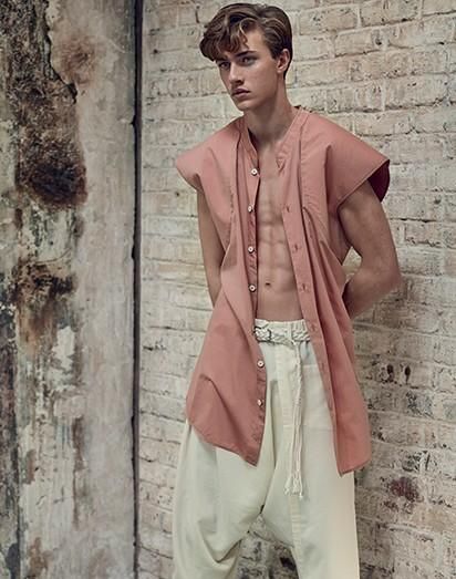 Lucky Blue | Narcisse Magazine #06 Issue | Photographed by Marcin Tyszka ❤ Lucky B Smith, Lucky Smith, Blue Smith, Caesar Haircut, Lucky Blue Smith, Lucky Blue, Model Face, Young Fashion, Moda Vintage