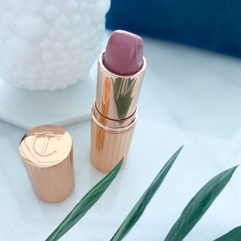 Charlotte Tilbury Pillow Talk Lipstick Charlotte Tilbury Pillow Talk Lipstick, Tartlette In Bloom, Lipstick Charlotte Tilbury, Charlotte Tilbury Products, Pillow Talk Lipstick, Charlotte Tilbury Pillow Talk, Makeup Drawer, Rose Gold Logo, Brown Shades