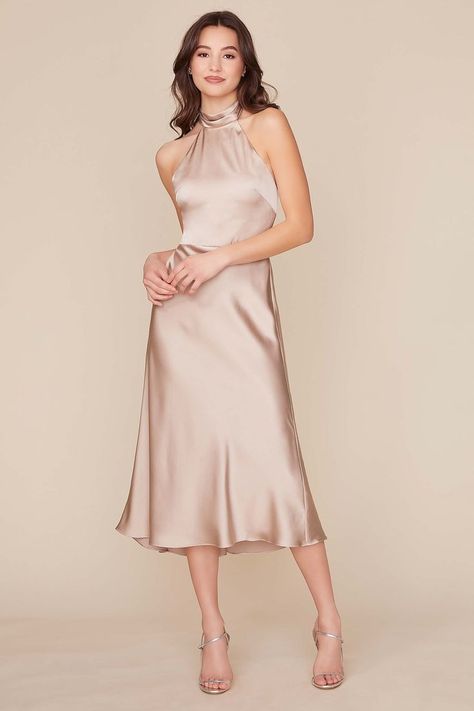 High Neck Bridesmaid Dresses, Chiffon Styles, Chinese Fancy Dress, Halter Bridesmaid Dress, Champagne Bridesmaid Dresses, Elegant Dresses Classy, Silk Dress Long, Guest Attire, Dream Wedding Ideas Dresses