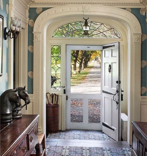 Simply wonderful. Sign me up. House in Vermont. Peter Pennoyer Architects. via Town and Country Magazine. Have a great weekend. Small Entryway Table, Town And Country Magazine, Entrance Halls, Grand Hall, Foyer Decor, Small Entryway, Up House, Entryway Table, Entry Hall