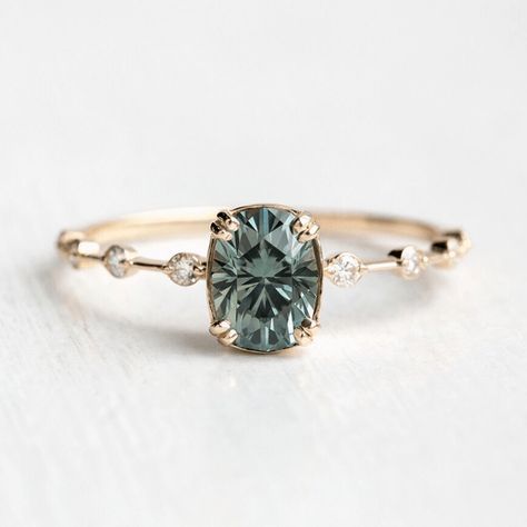 teal sapphire engagement ring with diamond clusters Most Beautiful Engagement Rings, Dream Engagement Rings, Beautiful Engagement Rings, Vintage Engagement, Sapphire Engagement, Rings Simple, Engagement Rings Sapphire, Gold Engagement Rings, Unique Engagement Rings