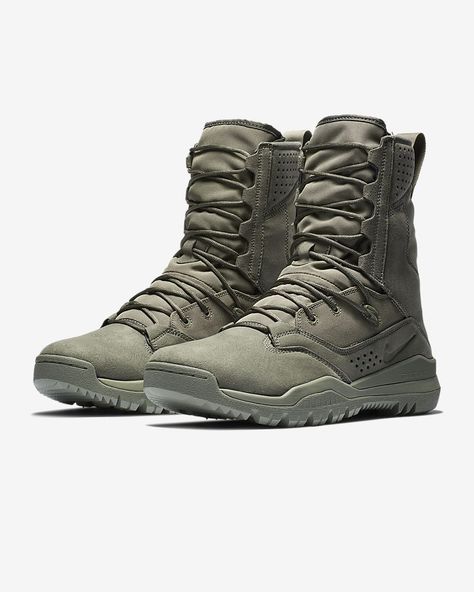 Nike SFB Field 2 8" Tactical Boot. Nike.com Nike Sfb Boots, Nike Boots Mens, Nike Sfb, Military Shoes, Boots Outfit Men, Military Tactical Boots, Tactical Wear, Nike Boots, Tactical Clothing