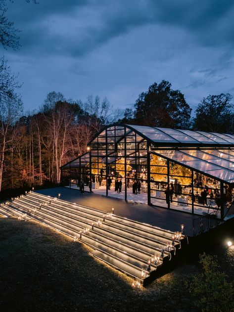 fall wedding tent Glass Wedding Venues, Fall Wedding Tent, Glass Tent Wedding, Wedding Venue Lighting, Green House Wedding, Glasshouse Wedding, Event Venue Design, Event Space Design, Greenhouse Cafe