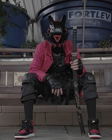 Cyberpunk Aesthetic Outfit Male, Mask Pose Reference, Cyberpunk Poses, Cyberpunk Style Men, Cyberpunk Masks, Sci Fi Outfit, Cyberpunk Streetwear, Cyberpunk Mask, Cyberpunk Cosplay