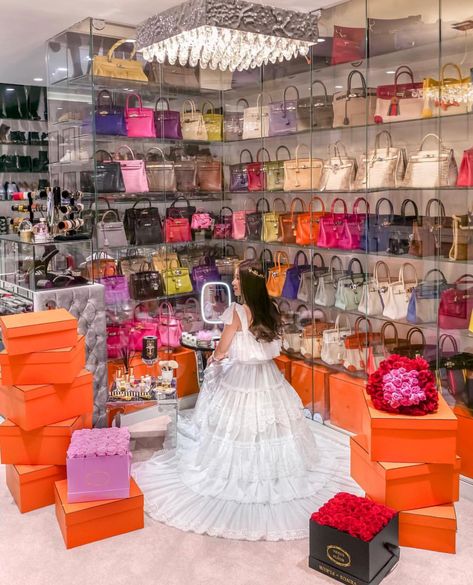 Birkin Collection Closet, Jamie Chua Closet, Birkin Bag Collection Closet, Hermes Bag Collection Closet, Luxury Handbag Collection Closet, Kylie Jenner Hermes Bag, Walk In Closet Luxury, Jamie Chua, Organizing Walk In Closet