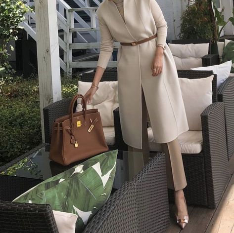 Outfit Ideas Elegant, Classy Autumn, Autumn Outfit Ideas, Mode Casual, Error Message, Classy Work Outfits, Midi Skirts, Outfits Winter, Mode Inspo