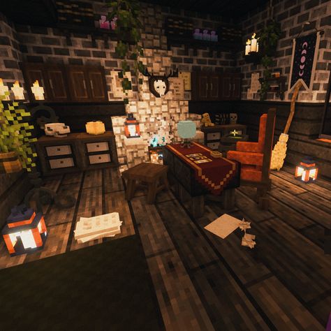 Witch Village Minecraft, Mc Witch House, Minecraft Witch Interior Design, Witch Room Minecraft, Minecraft Witch Decor, Minecraft Witchcore, Minecraft Witch Interior, Minecraft Witch House Interior, Witchy Minecraft