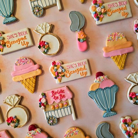 Such a fun theme for a bridal shower! She's been Scooped Up! #petitesweetsbydonna #shesbeenscoopedup #bridalshower #bridalshowercookies #cookie #cookies #cookiesoffacebook #cookiesofinstagram Bridal Cookies, Bridal Shower Cookies, Tea Ideas, August 19, Kitchen Tea, Bridal Party, Our Wedding, Bridal Shower, Shower