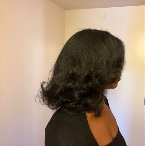 Blowout Slick Back, Silk Press Pin Curls, Black Silk Press Hairstyle, Mid Length Silk Press, Side Part Silk Press Natural Hair Short, Silk Press Black Women Hair, Silk Press Shoulder Length Hair, Short Silk Press Natural Hair 4c, Shoulder Length Silk Press