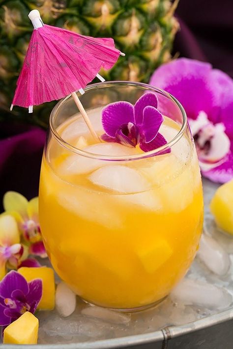 Pineapple Mango Lemonade - Cooking Classy Pineapple Mango Lemonade, Mango Lemonade Recipe, Fresh Lemonade Recipe, Fruity Summer Drinks, Good Lemonade Recipe, Pineapple Drink, Mango Lemonade, Homemade Lemonade Recipes, Best Lemonade