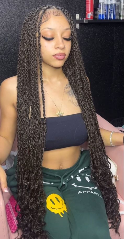 Island Twist Hairstyle, Island Twist, Twist Hairstyle, Girl Hairstyle, Box Braids Hairstyles For Black Women, Cute Braided Hairstyles, Braided Cornrow Hairstyles, Cute Box Braids Hairstyles, Braided Hairstyles For Teens