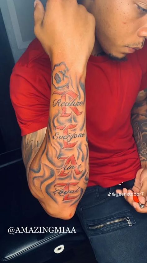 Shoulder Bicep Tattoo Men, Upper Bicep Tattoos For Men, Upper Shoulder Tattoo Men, Upper Shoulder Tattoo, Inside Bicep Tattoo, Half Sleeve Tattoo Stencils, Upper Arm Tattoo, Bicep Tattoo Men, Upper Arm Tattoos